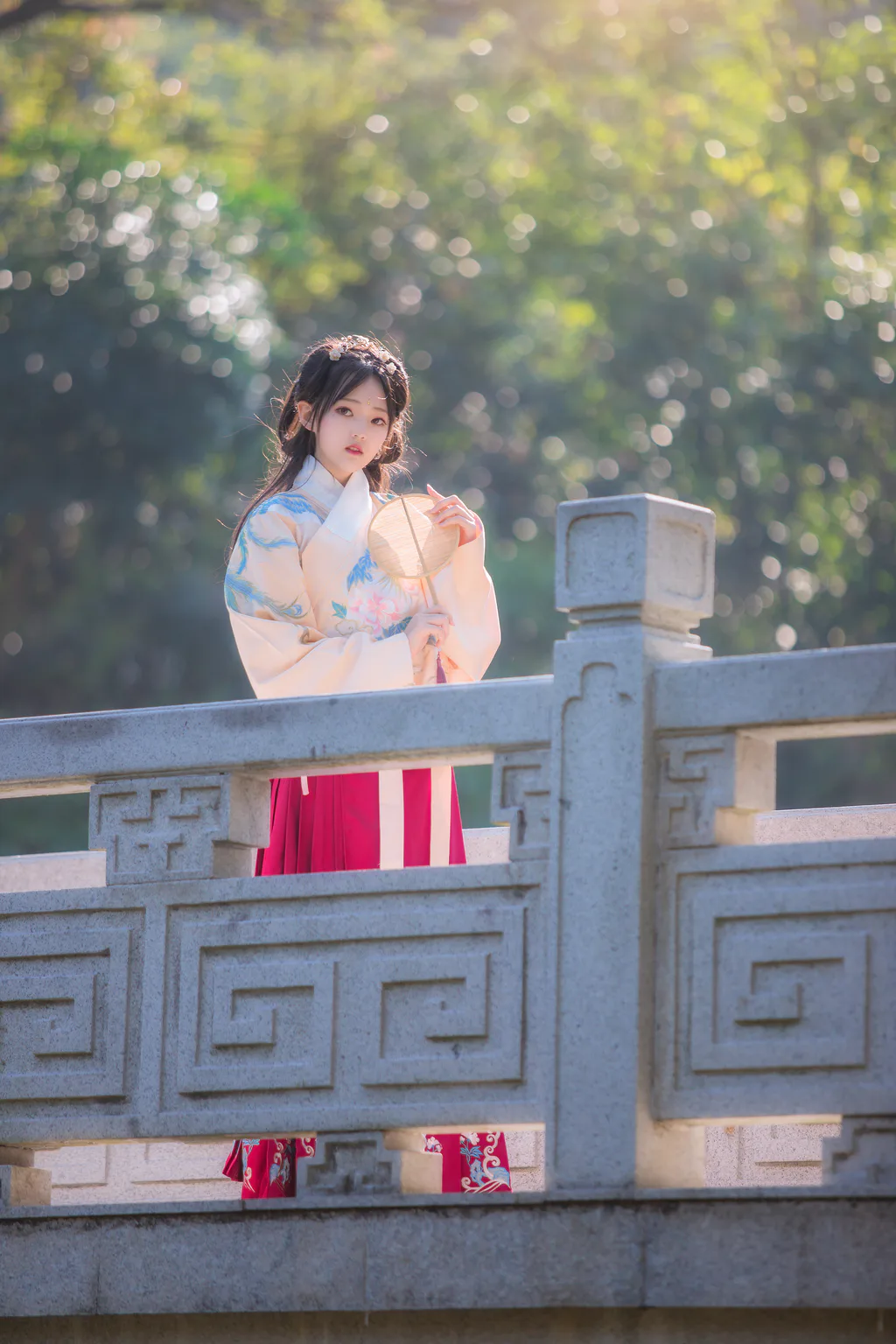 [YITUYU艺图语]2023.05.16 窈窕春色 发光唔[25+1P/300MB]插图