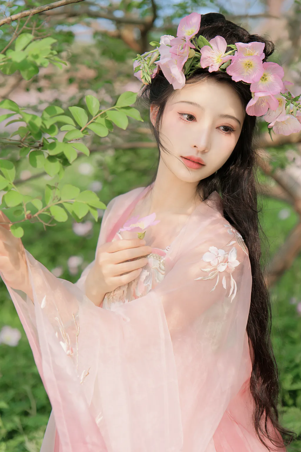 [YITUYU艺图语]2023.05.15 月见花神 兰因梳妆记[19+1P/401MB]插图1