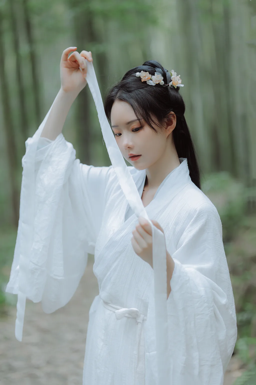 [YITUYU艺图语]2023.05.28 闲云野鹤 然崽牛奶[21+1P/212MB]插图2
