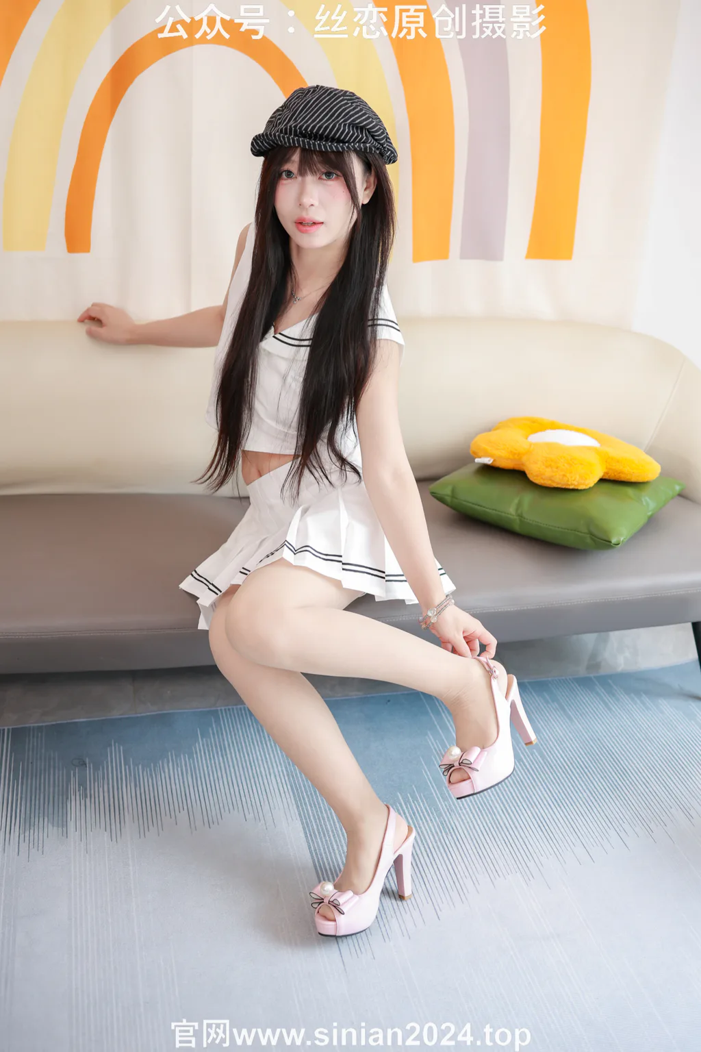丝恋摄影 NO.058 泡芙-白色jk小短裙 厚肉丝袜 粉色高跟鞋[398P/1V/4.83GB]插图2