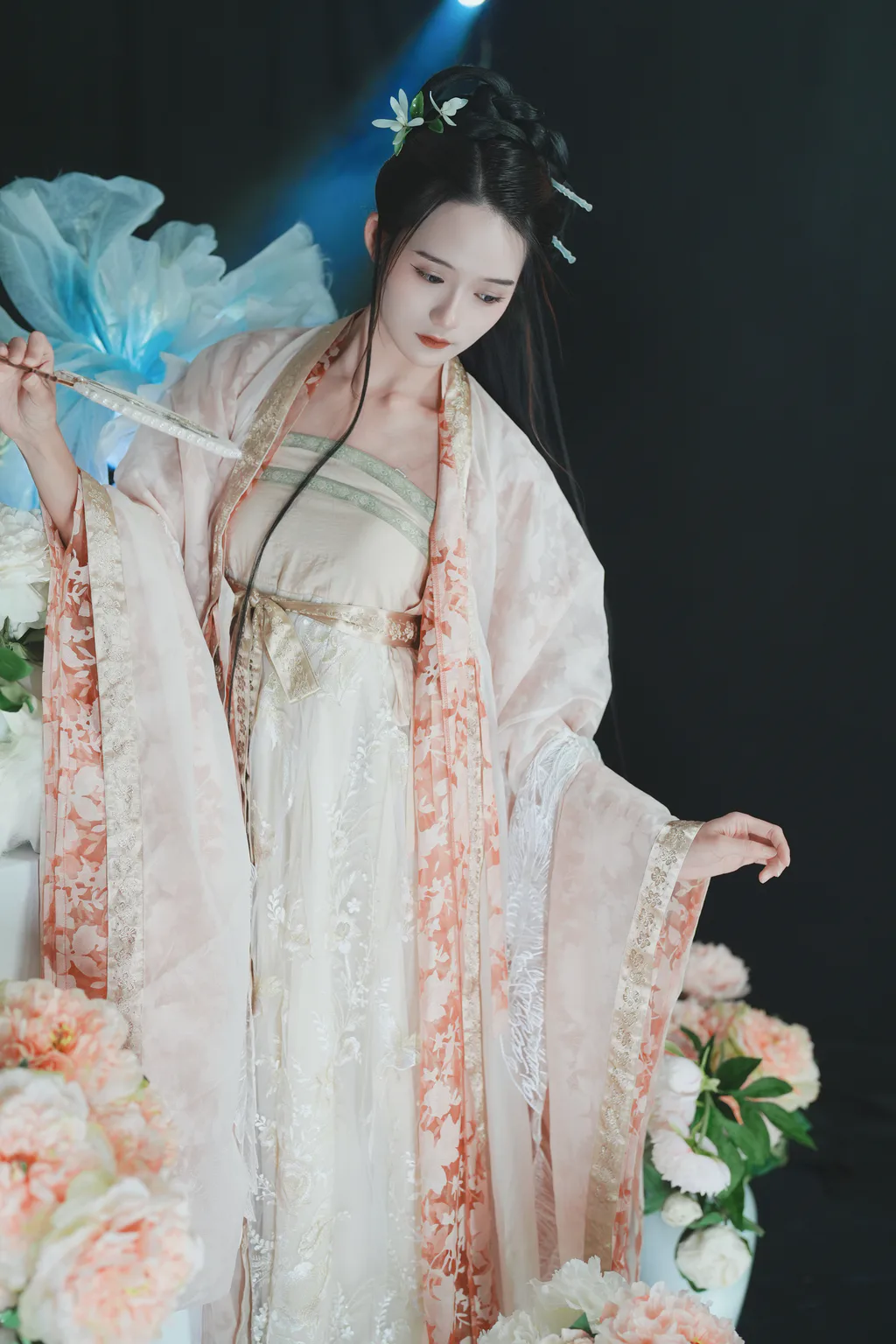 [YITUYU艺图语]2023.05.30 寄明月 兔子Zzz不吃胡萝卜[38+1P/431MB]插图3