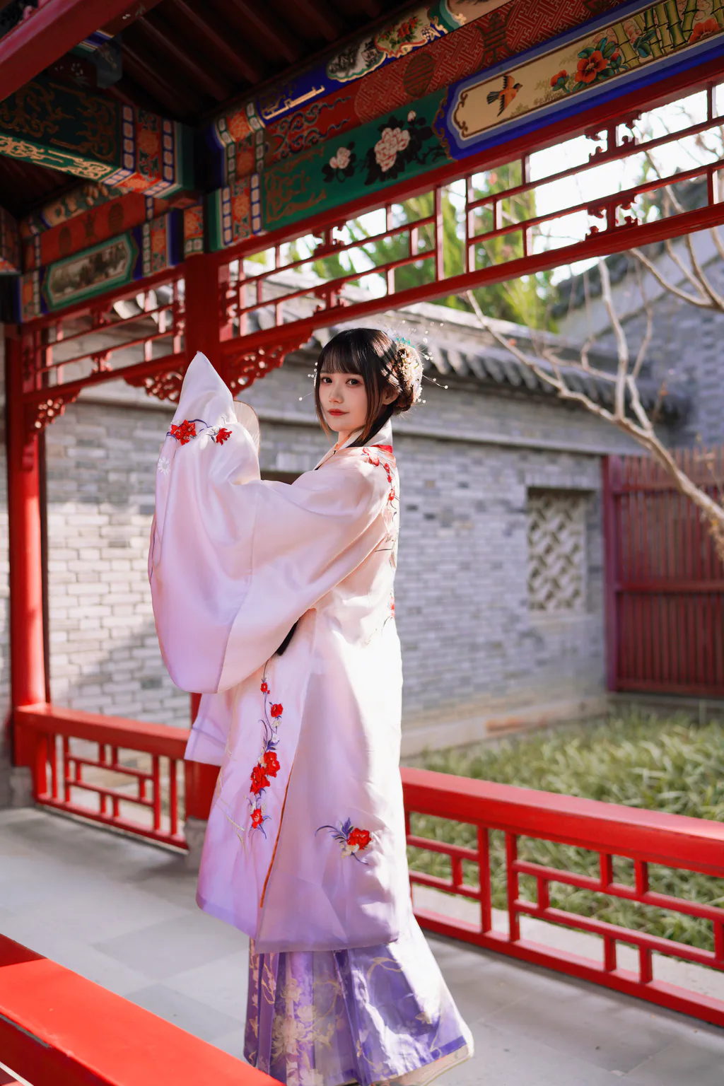 [YITUYU艺图语]2023.05.28 红叶新赋 兔子Zzz不吃胡萝卜[37+1P/470MB]插图1