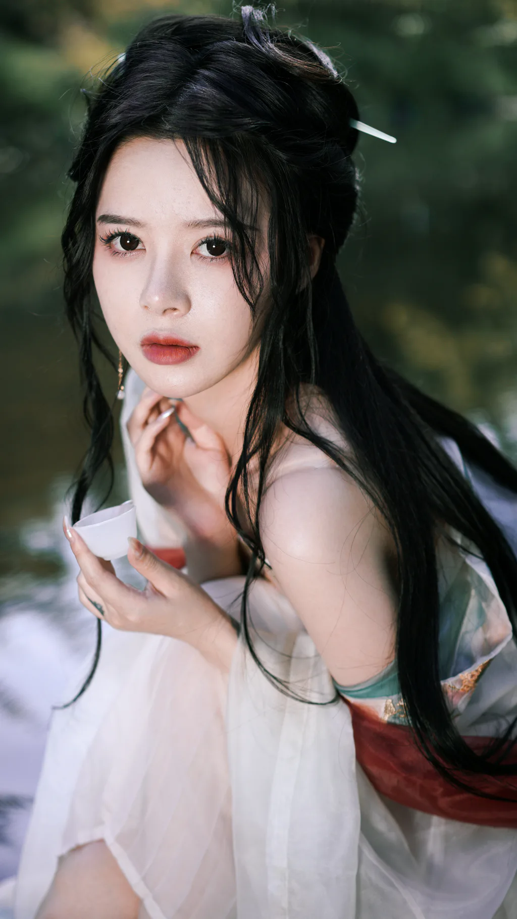 [YITUYU艺图语]2023.05.18 溪夏 风再起时[31+1P/248MB]插图1