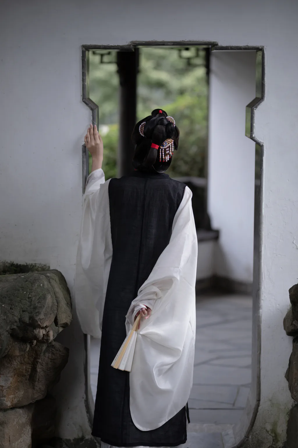[YITUYU艺图语]2023.05.20 晚明 姌Rr[33+1P/431MB]插图1