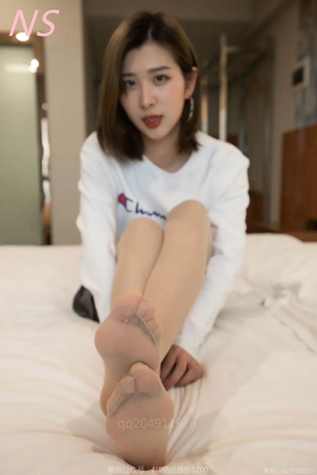 [纳丝摄影]0137 娜镁钕神的丝袜玉足[82P/1V/1.61GB]插图3