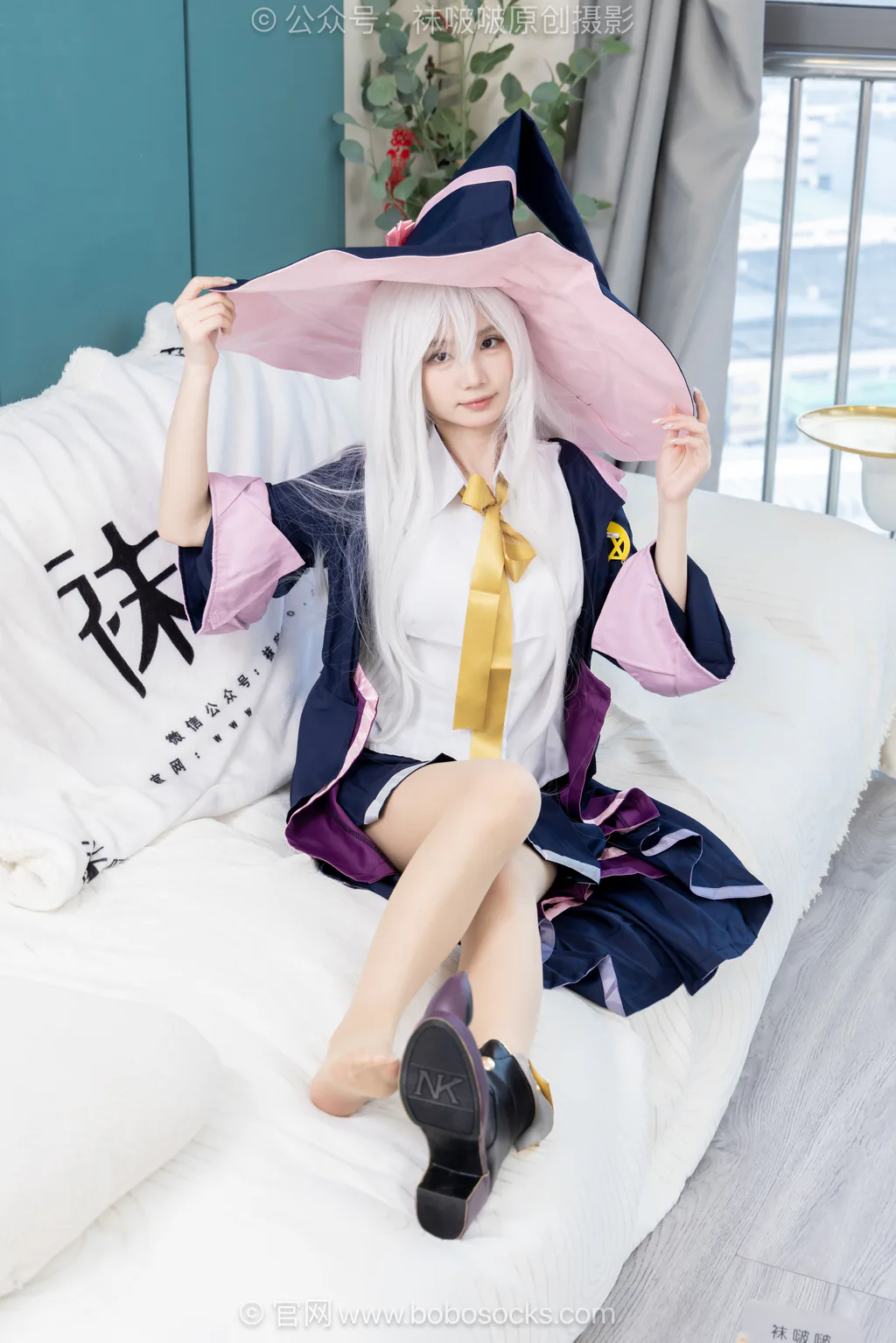 [BoBoSocks袜啵啵]NO.713 甜甜圈-短靴、薄肉丝、裸足[168P/1V/6.37GB]插图3