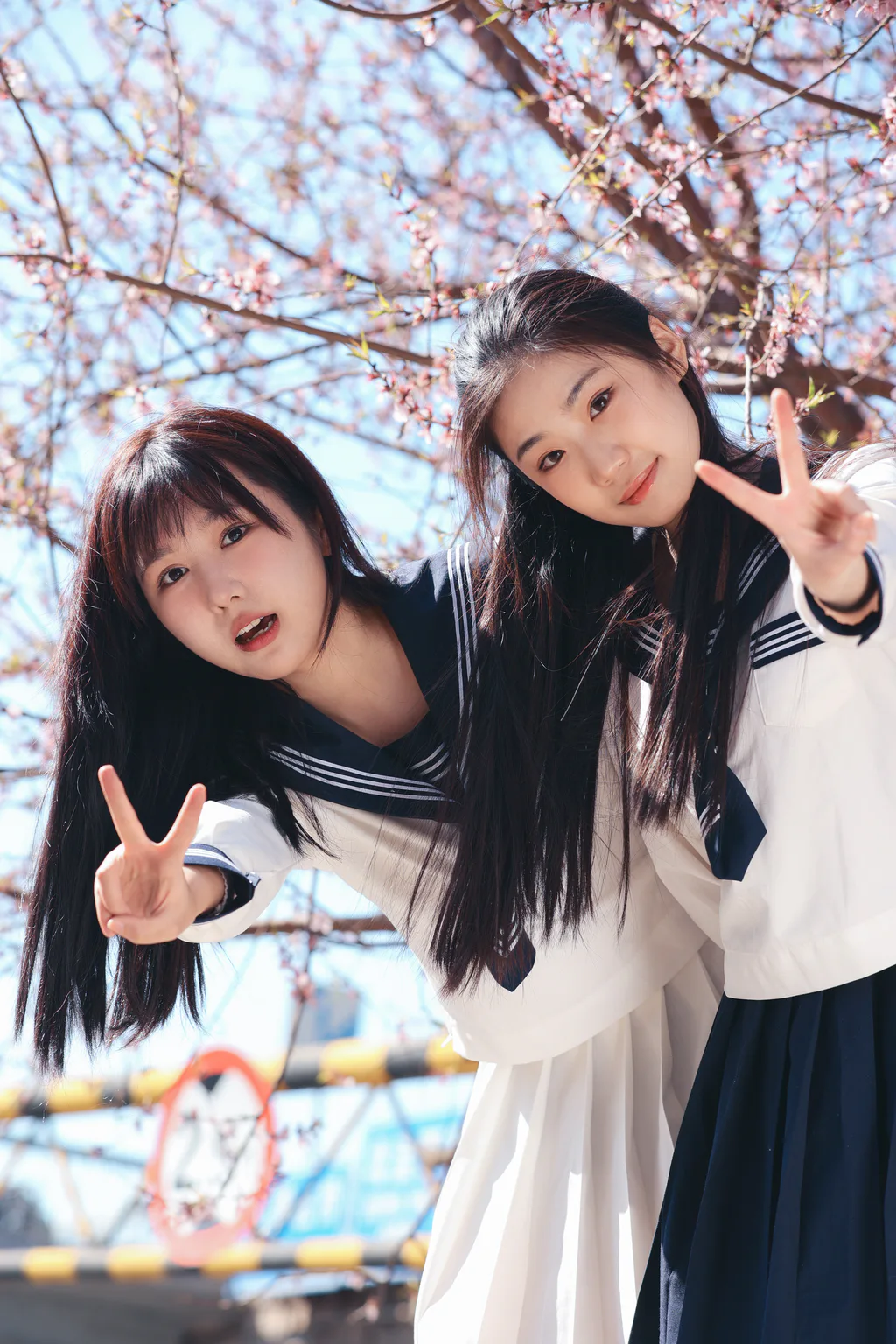 [YITUYU艺图语]2023.05.28 少女们的青春 笋很细sia&sisi是只小蜥蜴[23+1P/79MB]插图