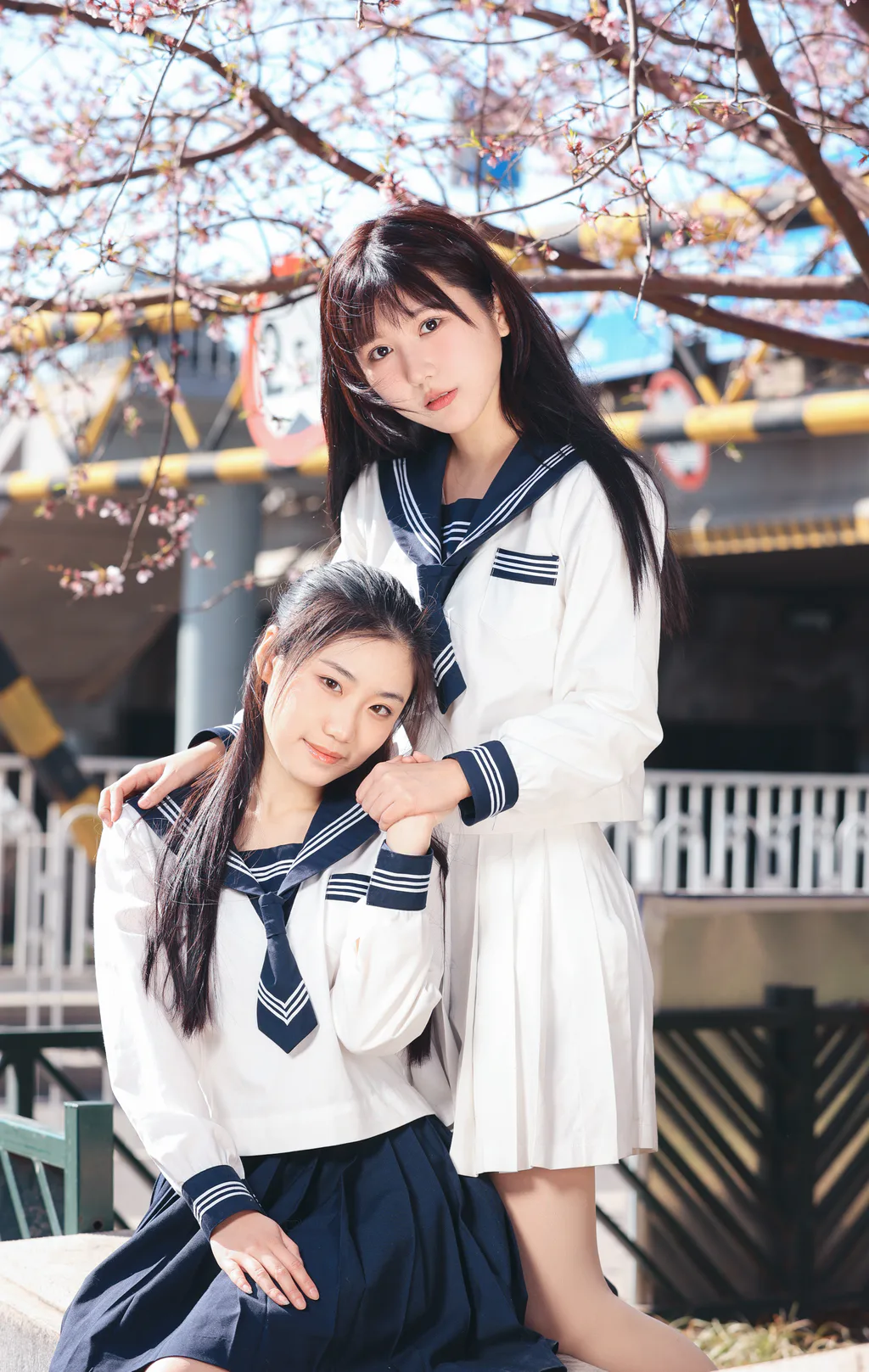 [YITUYU艺图语]2023.05.28 少女们的青春 笋很细sia&sisi是只小蜥蜴[23+1P/79MB]插图1