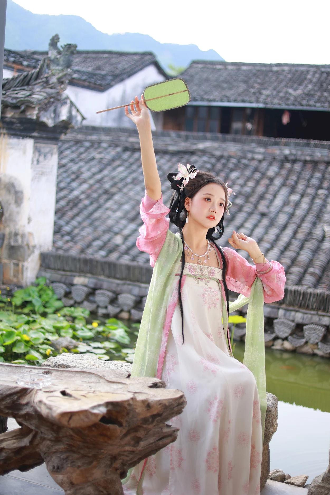 [YITUYU艺图语]2023.06.21 江南夏日 柚二白白[28+1P/187MB]插图2