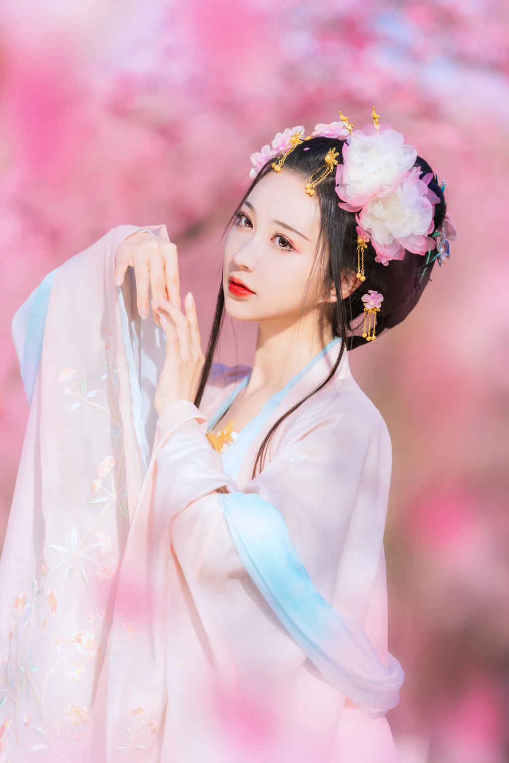 [YITUYU艺图语]2023.06.07 花间游 绮罗生的小苏苏[26+1P/154MB]插图1