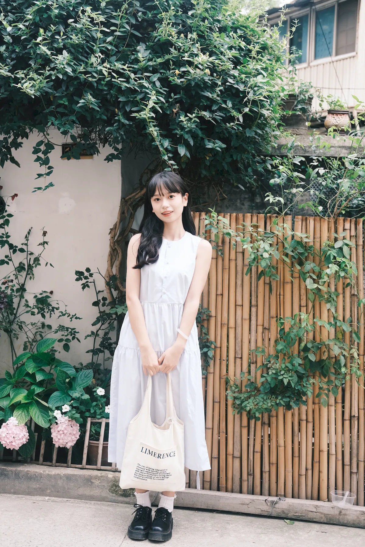 [YITUYU艺图语]2023.06.30 站前花街 鄢韵琳儿[32+1P/481MB]插图3