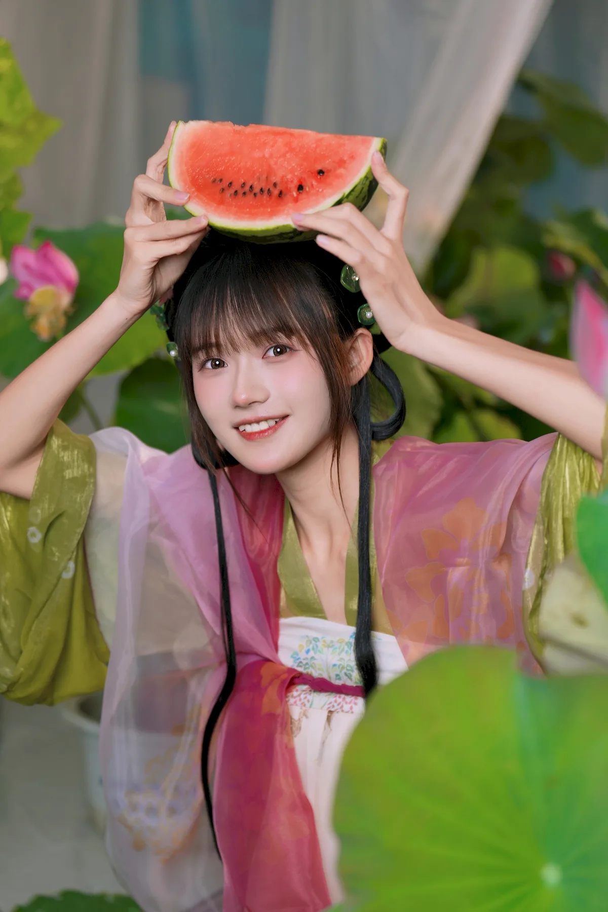 [YITUYU艺图语]2023.06.30 浮香花谷 兔子Zzz不吃胡萝卜[54+1P/594MB]插图3