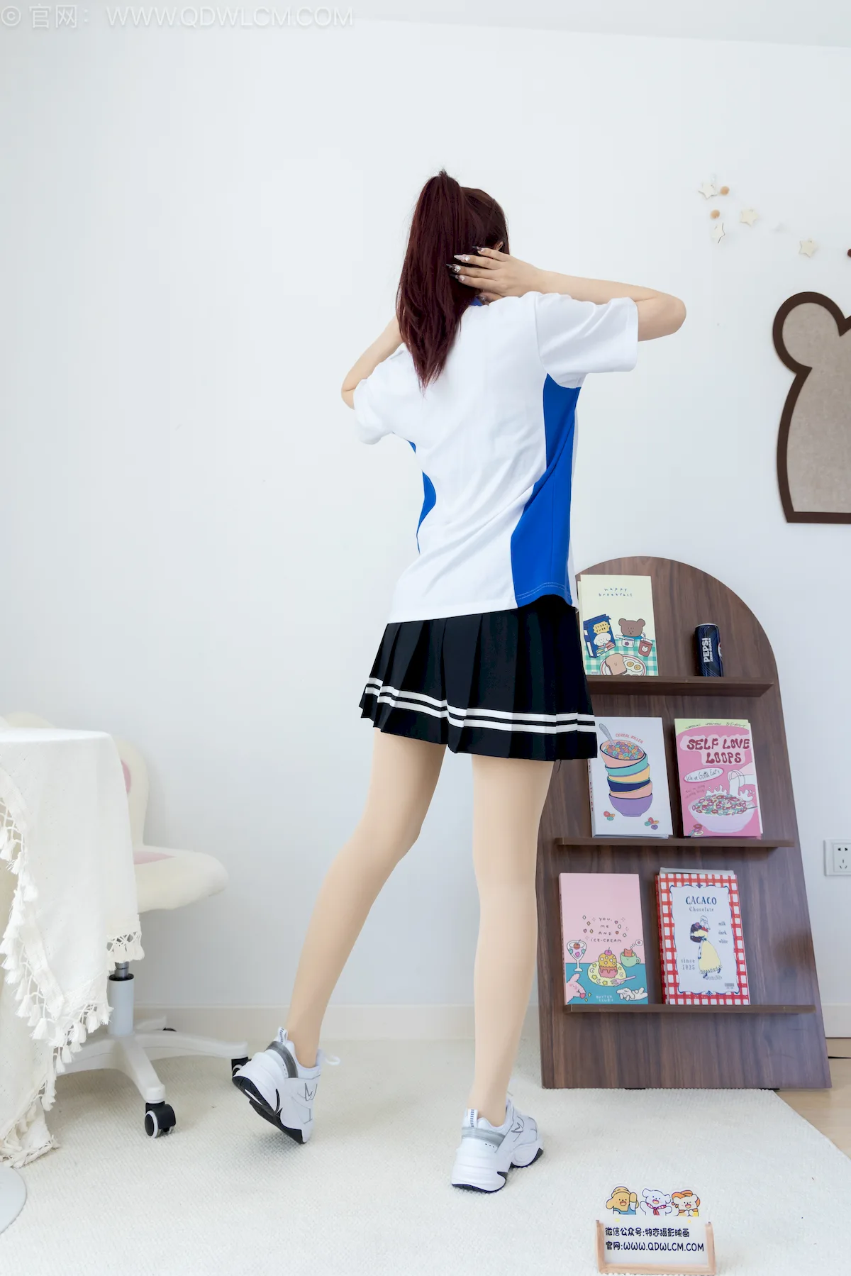 勿恋传媒 NO.2731 苹果-运动鞋、厚肉丝、校服[165P/1V/4.18GB]插图2