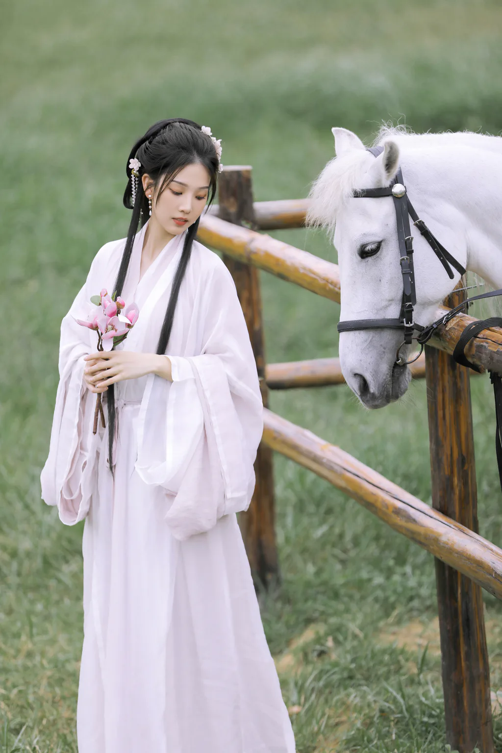 [YITUYU艺图语]2023.06.18 春行 芝芝琪[36+1P/395MB]插图1