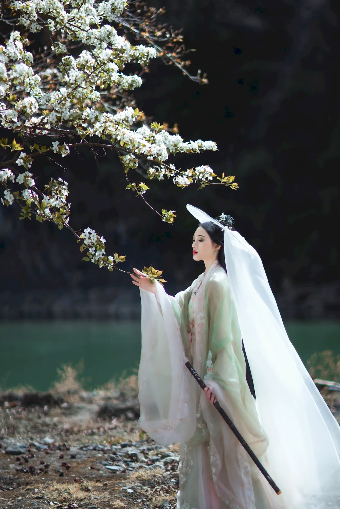 [YITUYU艺图语]2023.07.05 梨花意 薇薇[37+1P/756MB]插图