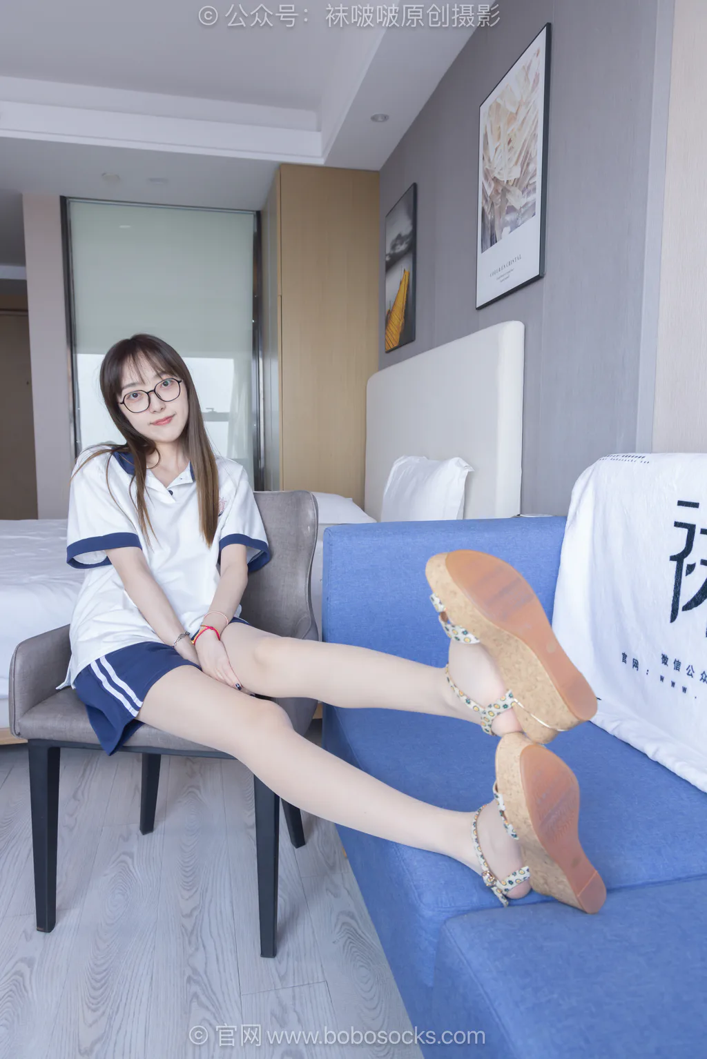 [BoBoSocks袜啵啵]NO.719 稚予-透明高跟鞋、高跟凉鞋、薄肉丝[160P/1V/6.16GB]插图3
