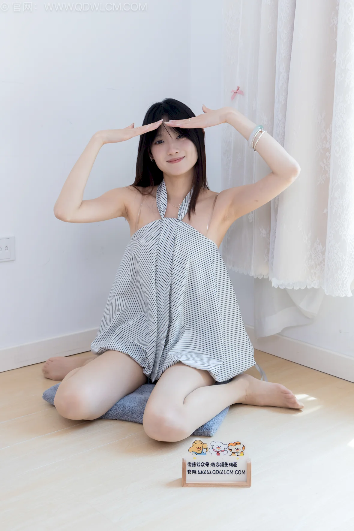 勿恋传媒 NO.2740 山奈-帆布鞋、薄肉丝[156P/1V/3.51GB]插图