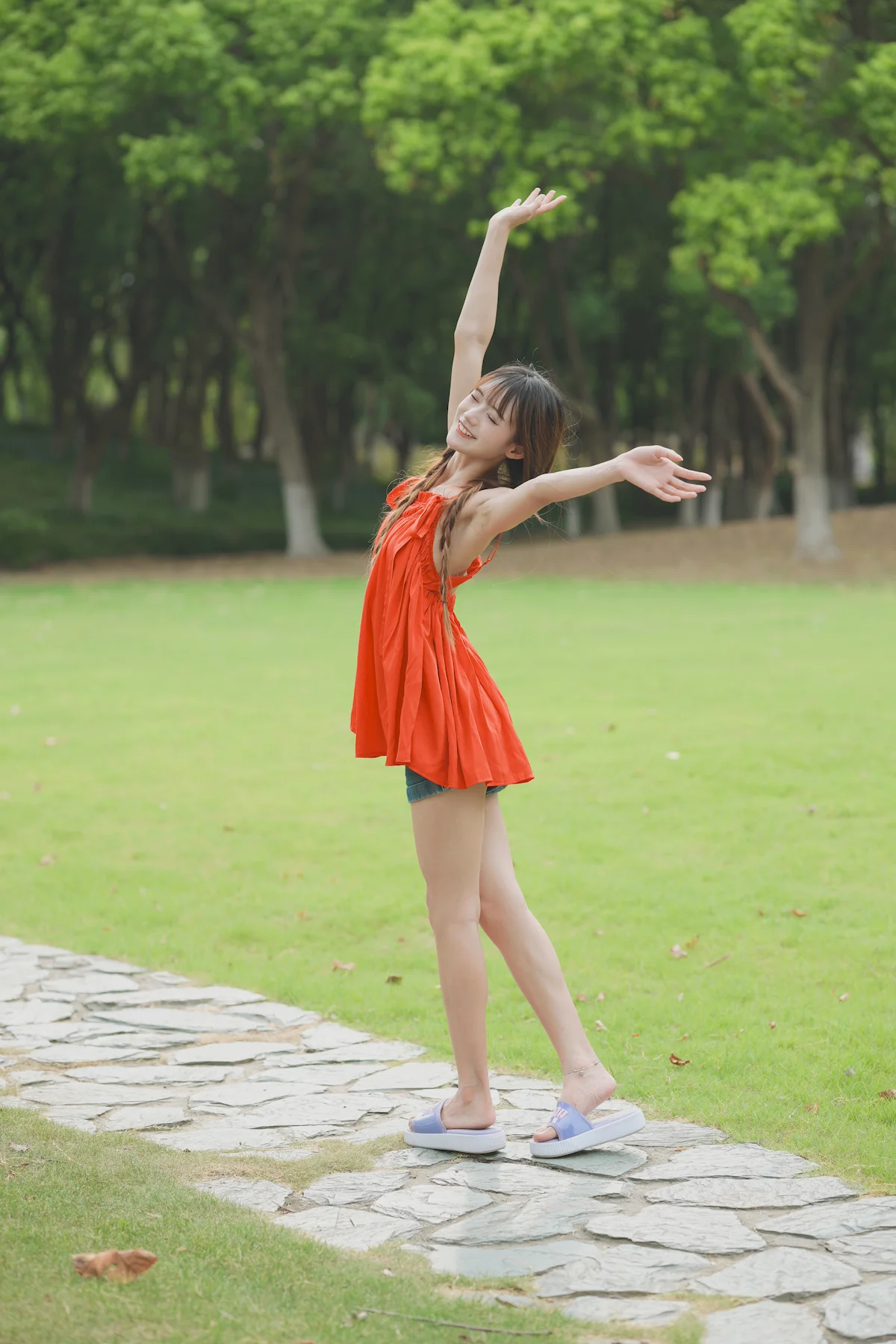 [YITUYU艺图语]2023.06.24 夏日香气 兔子Zzz不吃胡萝卜[30+1P/336MB]插图3