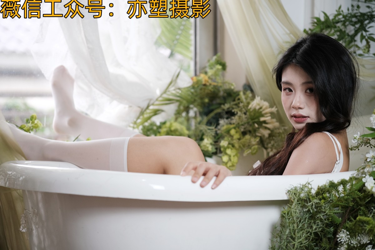 亦塑摄影：子怡白色蕾SI裙 [616P/1V/3.25GB]插图4