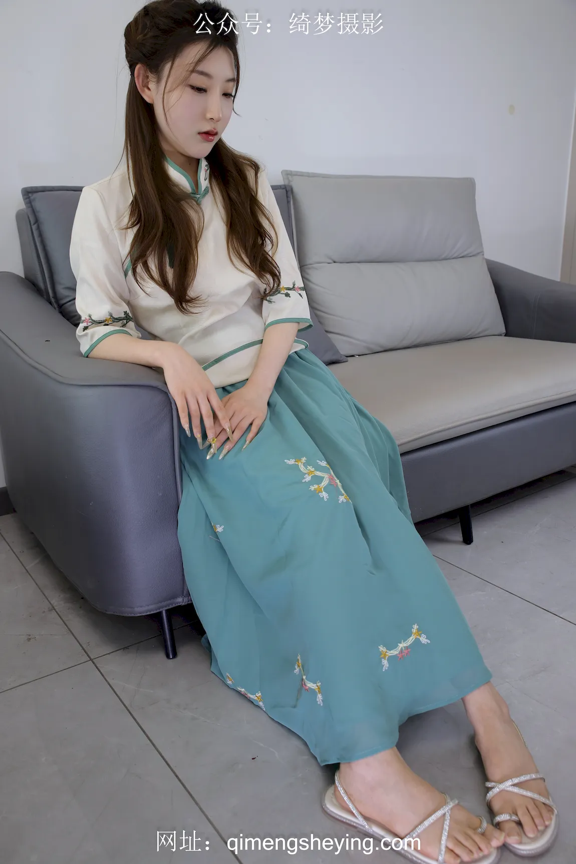 绮梦摄影 2025.03.11 NO.199 婷婷 珍藏无修无水印版[587P/2V/16.4GB]插图1