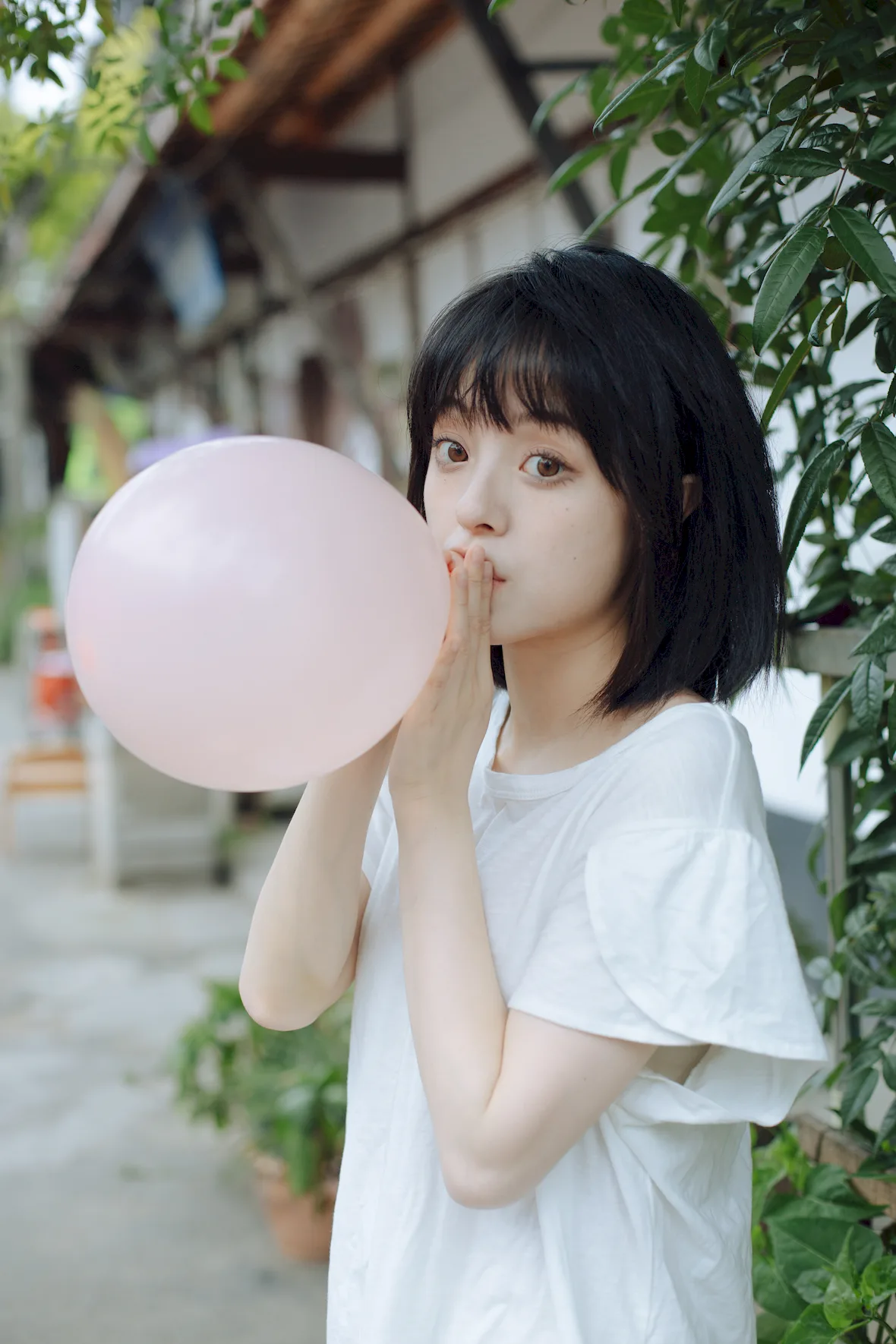 [YITUYU艺图语]2023.07.06 在夏日街头漫游 嗷呜[21+1P/98MB]插图2