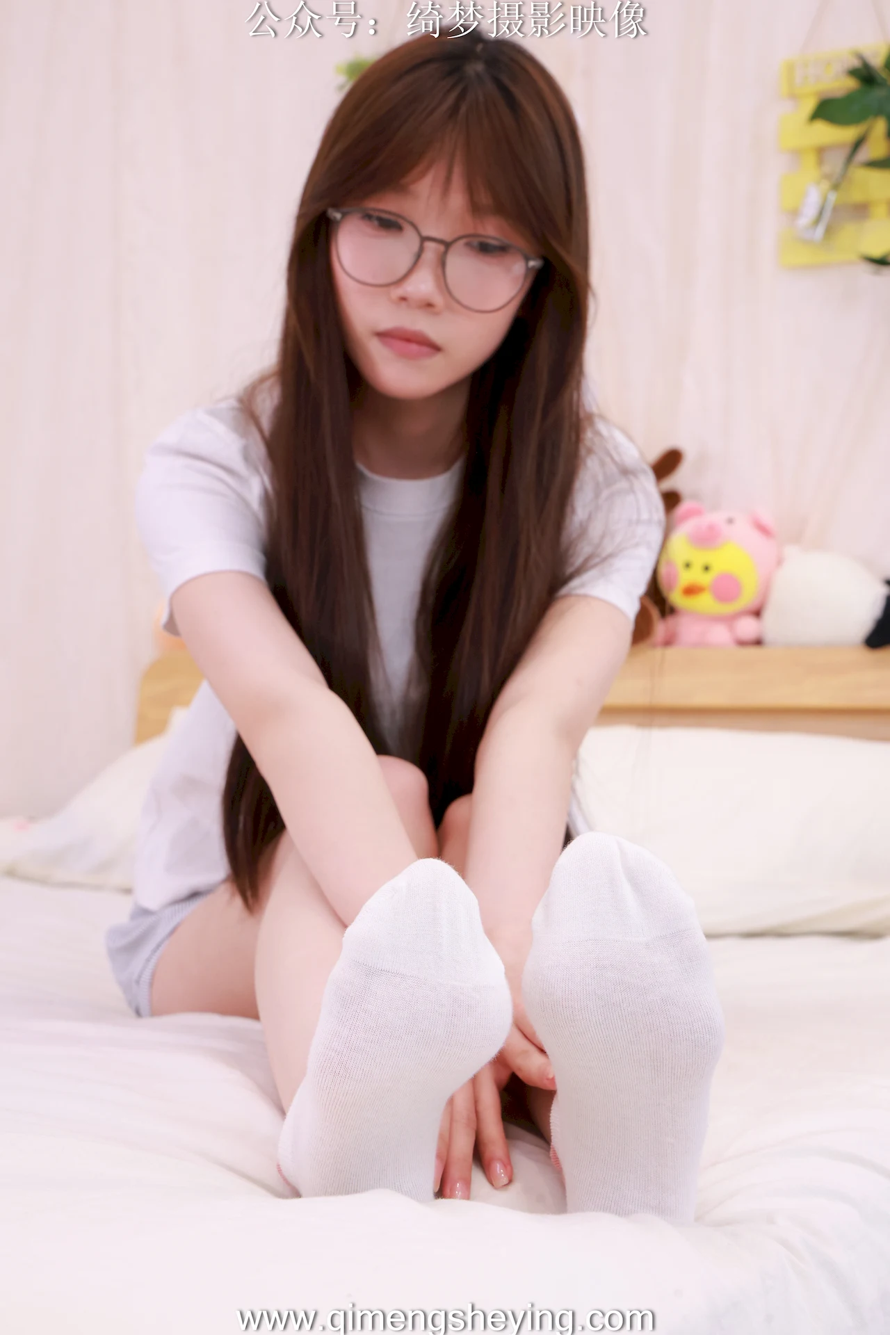 绮梦摄影 2026.07.06 NO.679 若雨 珍藏无修无水印版[408P/2V/16.1GB]插图2