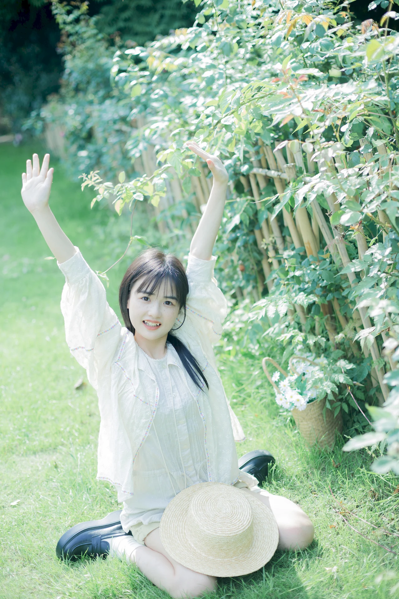 [YITUYU艺图语]2023.07.10 闲逛的意义 小怡美眉cute[26+1P/259MB]插图2