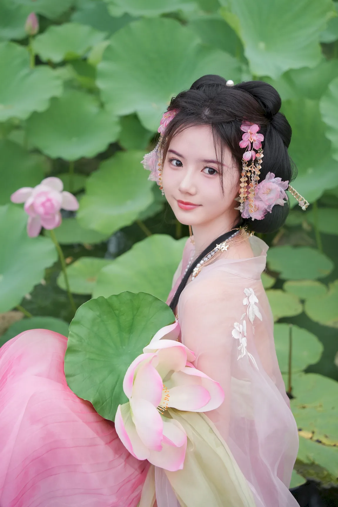 [YITUYU艺图语]2023.07.21 误入藕花深处 是鱼干啊～[29+1P/479MB]插图1