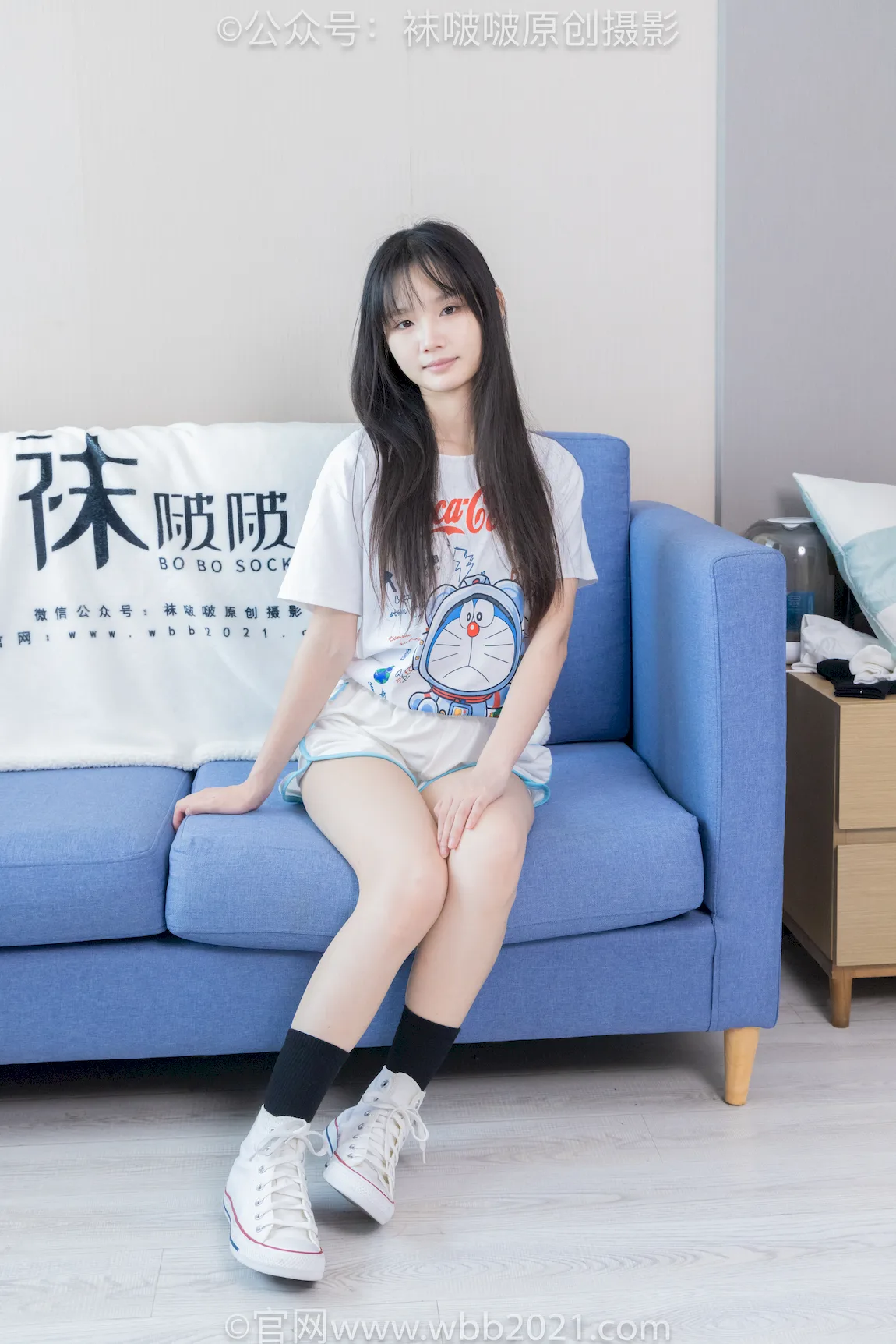 [BoBoSocks袜啵啵]积分限定作品 NO.046 甜甜圈-匡威帆布鞋、板鞋、白棉袜、黑棉袜[164P/1V/7.81GB]插图2