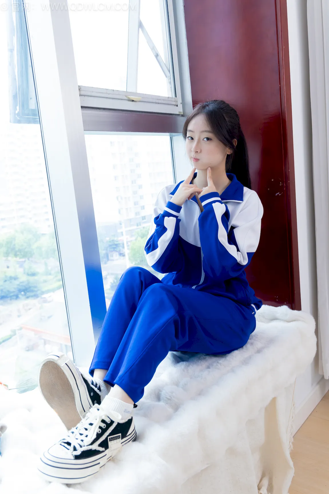 勿恋传媒 NO.2764 萌萌-帆布鞋、白棉袜、裸足、校服[164P/1V/3.63GB]插图2