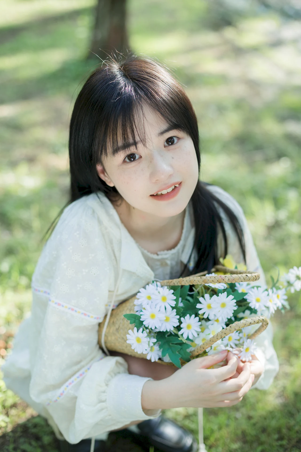 [YITUYU艺图语]2023.07.10 闲逛的意义 小怡美眉cute[26+1P/259MB]插图