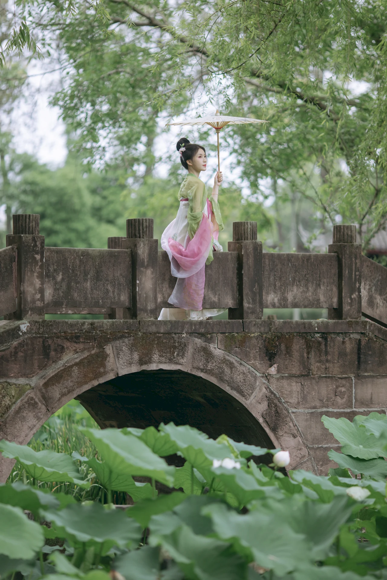 [YITUYU艺图语]2023.07.09 荷塘少女 川川[32+1P/399MB]插图
