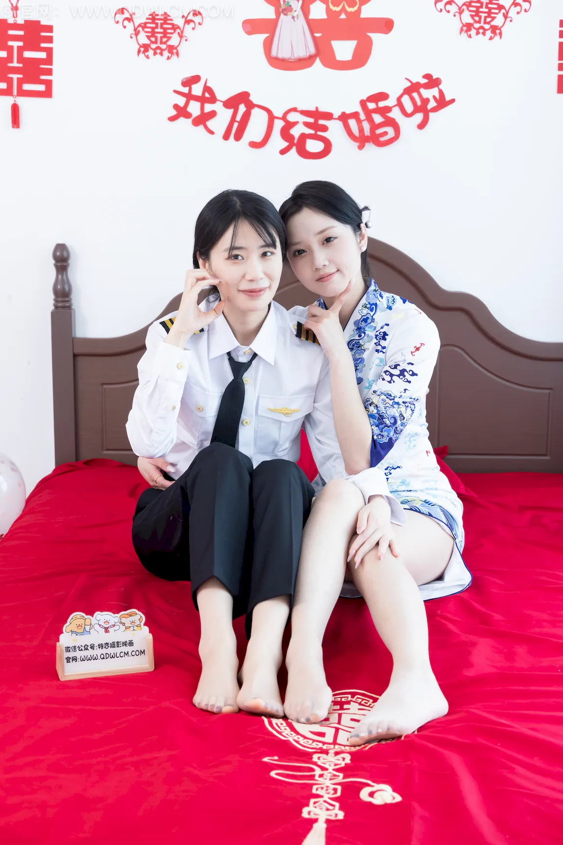 勿恋传媒 NO.2759 菜菜&橙子-高跟鞋、两双人字拖、薄肉丝、空姐至服[226P/1V/5.94GB]插图2