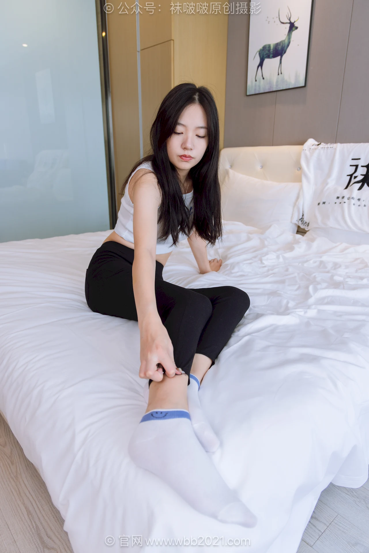 [BoBoSocks袜啵啵]积分限定作品 NO.049 小甜豆-板鞋、白棉袜、裸足[140P/1V/6.45GB]插图3