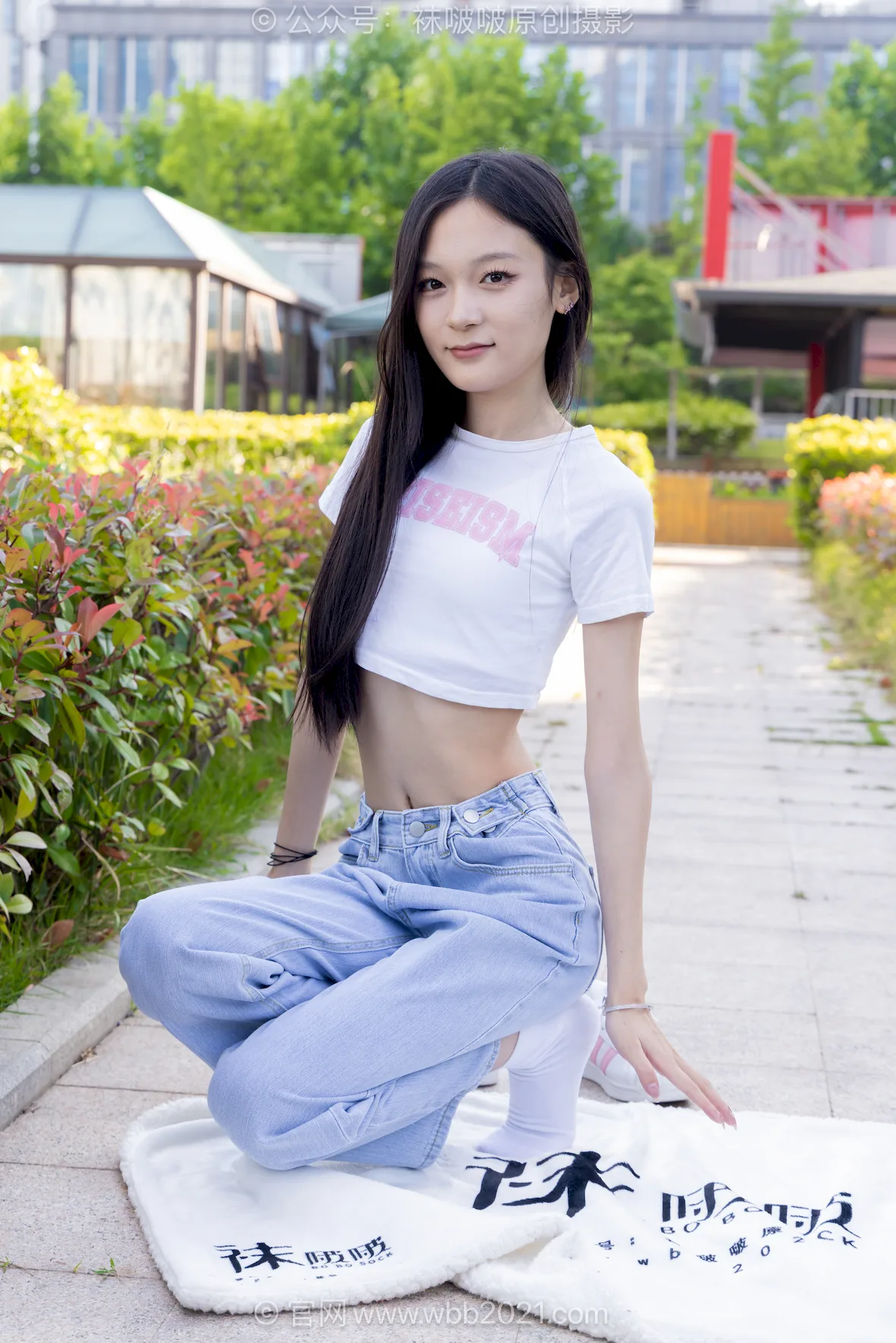 [BoBoSocks袜啵啵]积分限定作品 NO.048 焦糖-板鞋、白棉袜、裸足[149P/1V/6.45GB]插图
