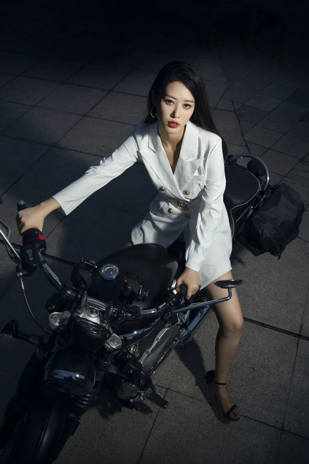 [YITUYU艺图语]2023.08.13 MOTORCYCLE Chenaling_CL[29+1P/386MB]插图1