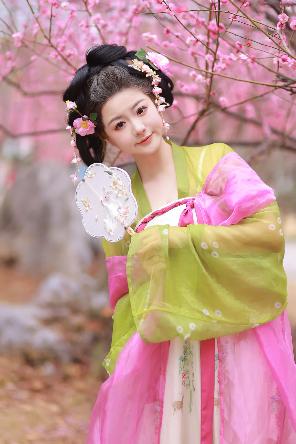 [YITUYU艺图语]2023.08.10 赏梅 不可爱的禾禾喵[27+1P/453MB]插图