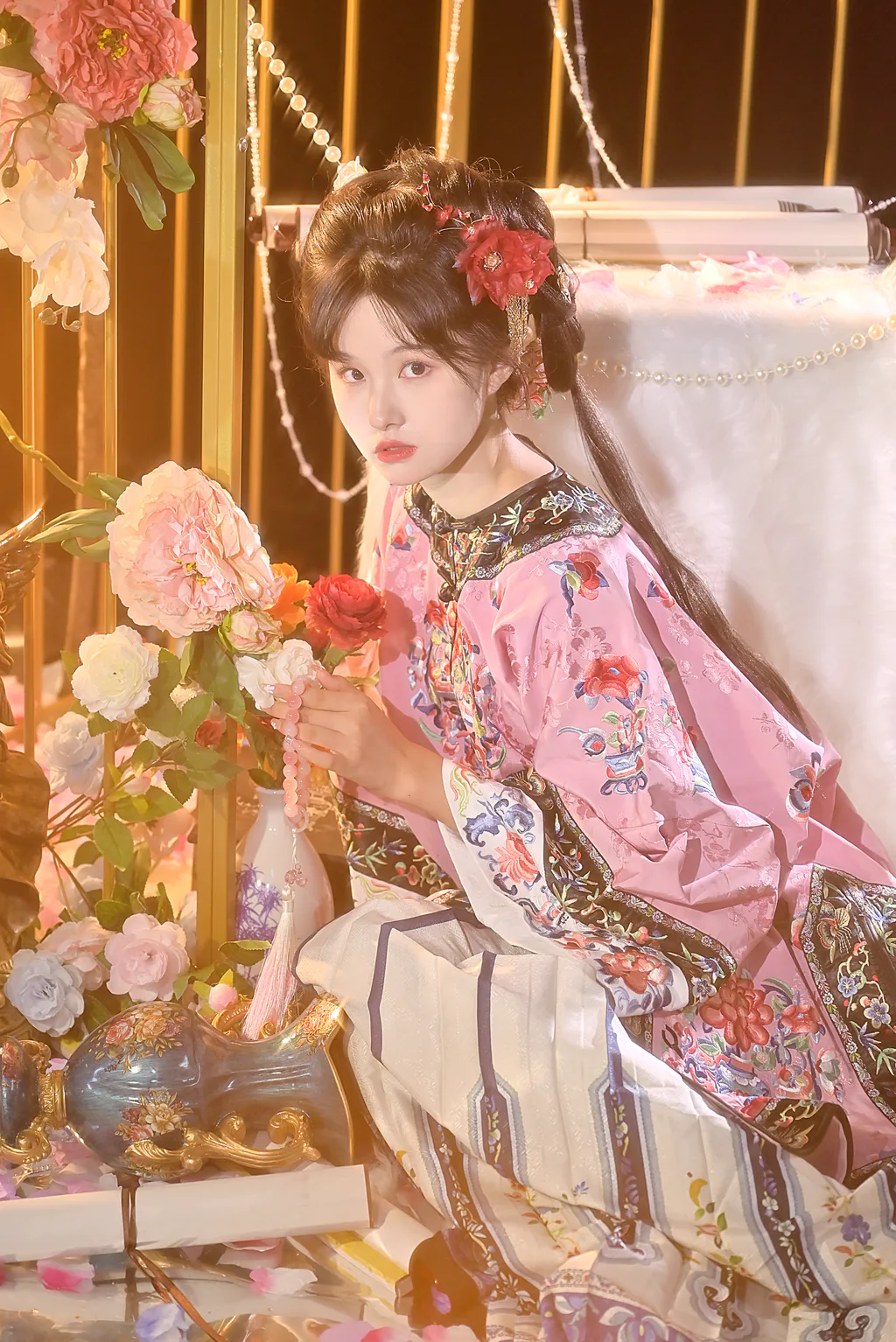 [YITUYU艺图语]2023.08.12 笼中鸟 蛋糕杀手[26+1P/477MB]插图1