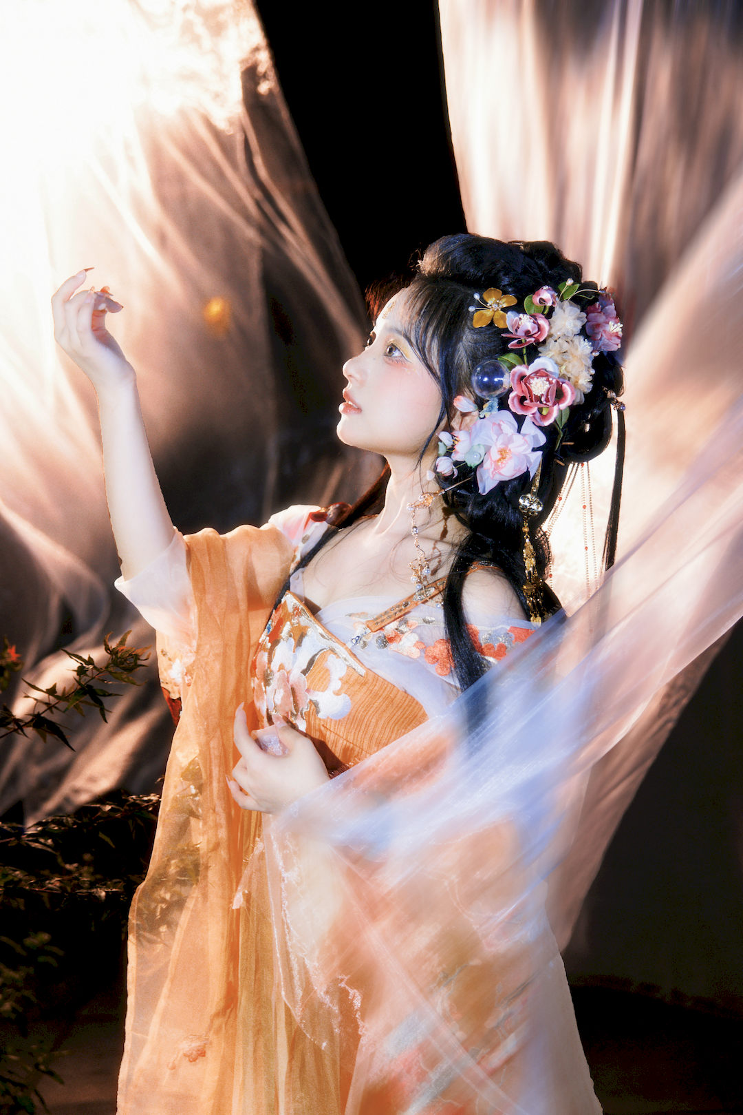 [YITUYU艺图语]2023.08.27 太阳神女 衔鹿[22+1P/495MB]插图1