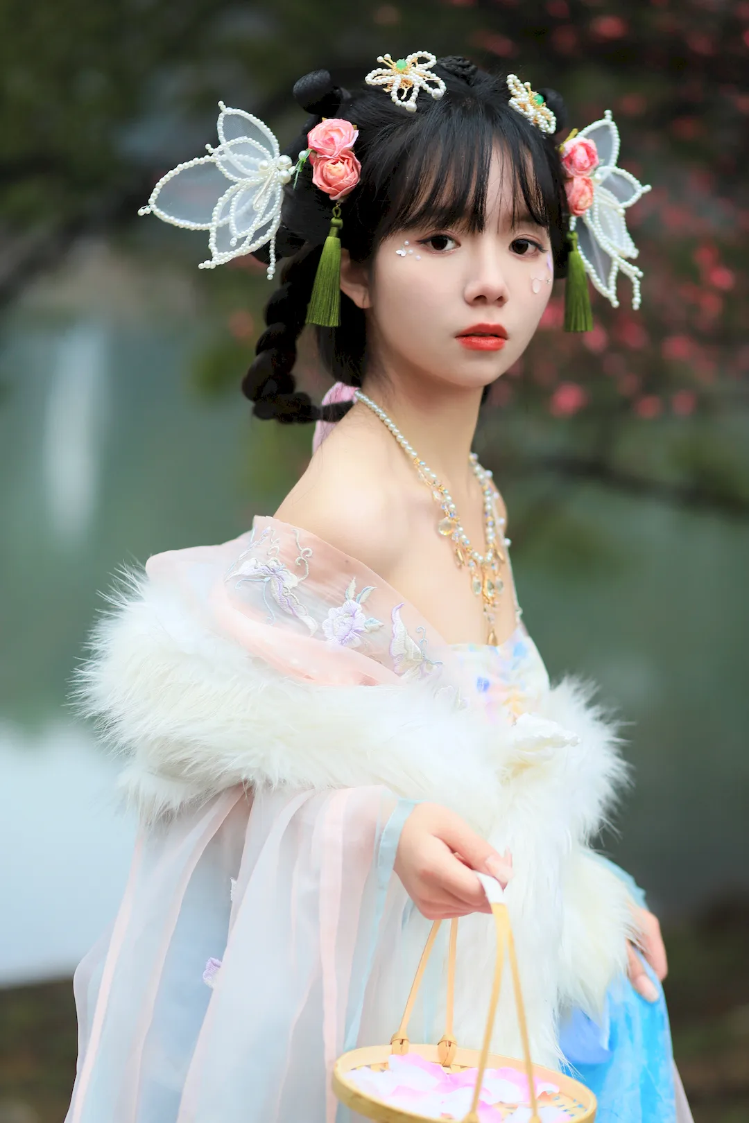 [YITUYU艺图语]2023.08.20 落梅 小杨[24+1P/443MB]插图2