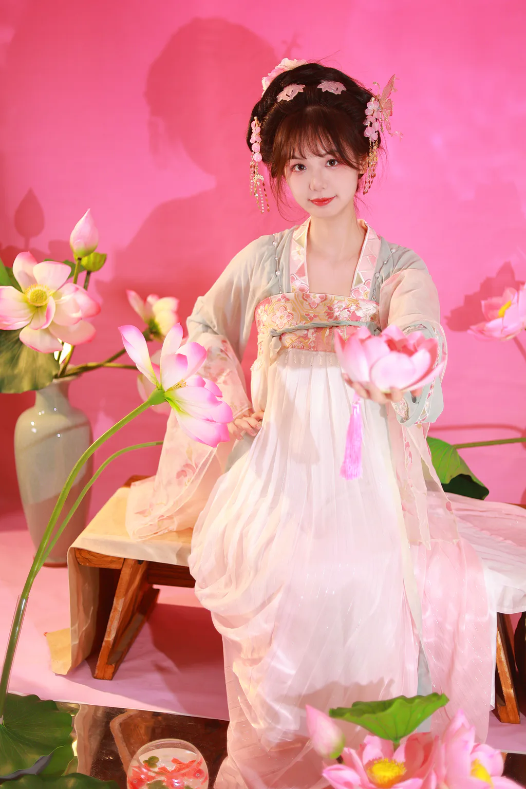 [YITUYU艺图语]2023.08.12 小荷仙 暮烟色CC[52+1P/821MB]插图3