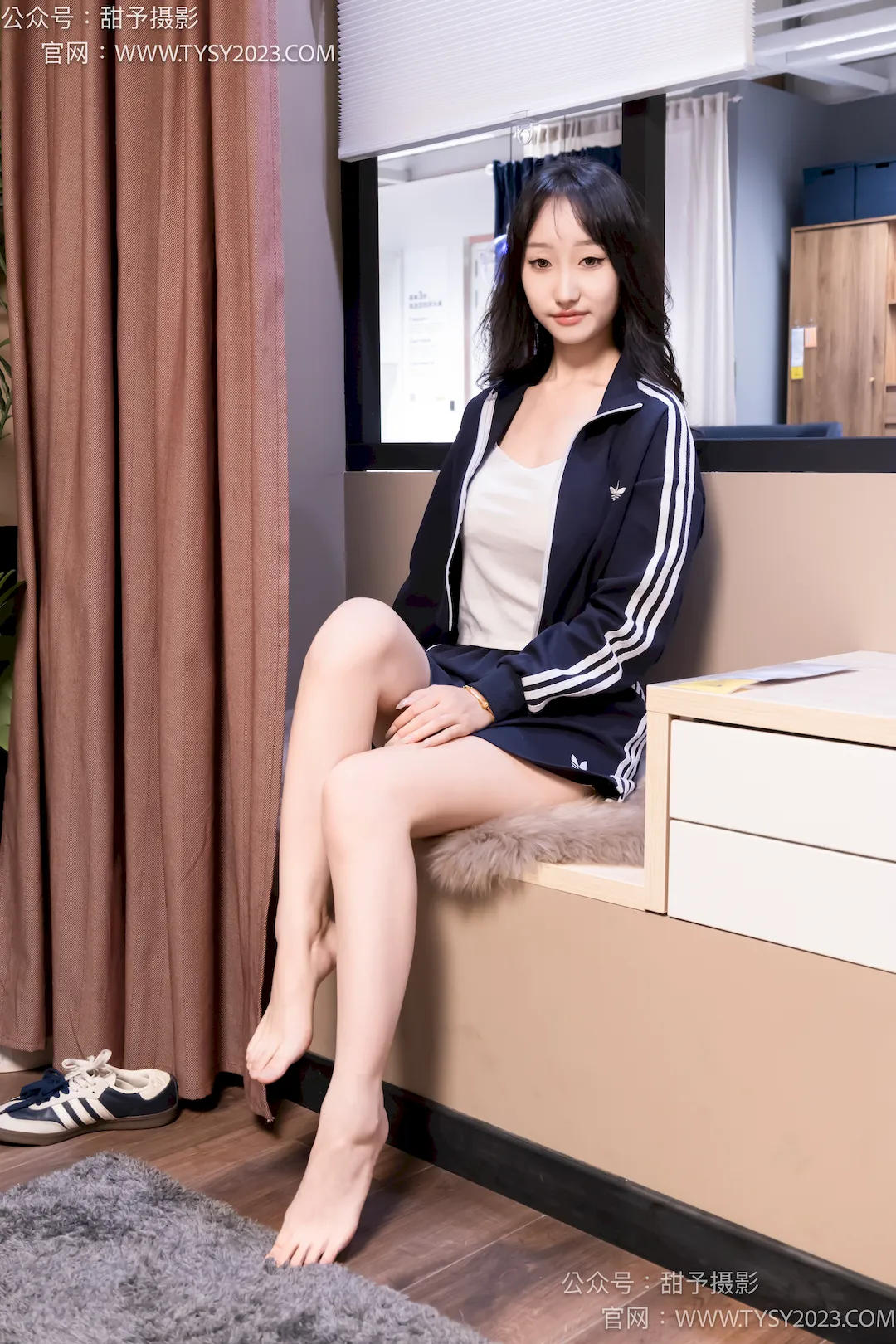 甜予摄影 NO.258 婉婉-帆布鞋、白棉袜、裸足[143P/2V/8.92GB]插图3