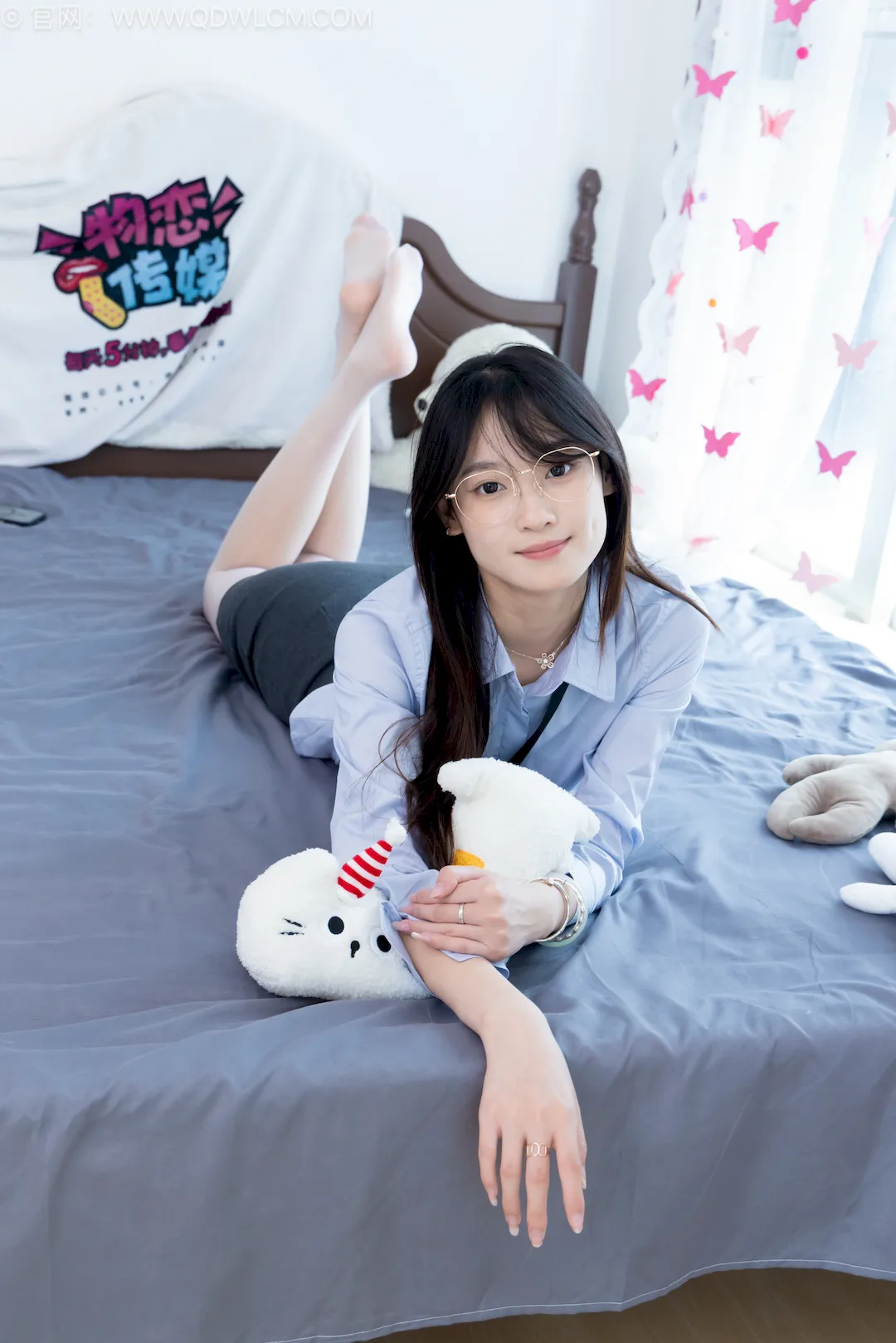 勿恋传媒 NO.2792 山奈-高跟鞋、油亮薄白丝、ol至服[171P/1V/3.41GB]插图