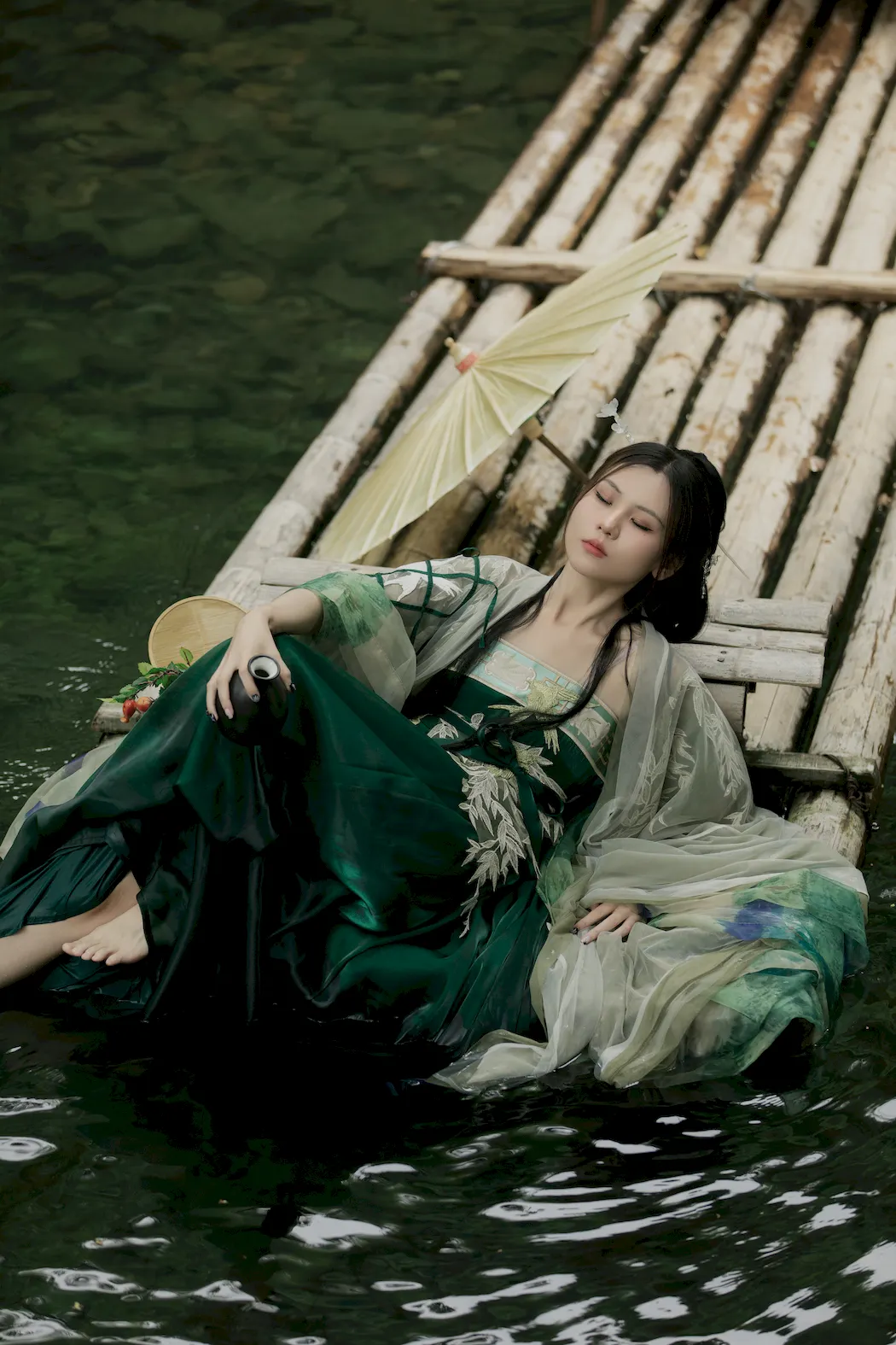 [YITUYU艺图语]2023.08.27 行尽江南 御岛[20+1P/355MB]插图