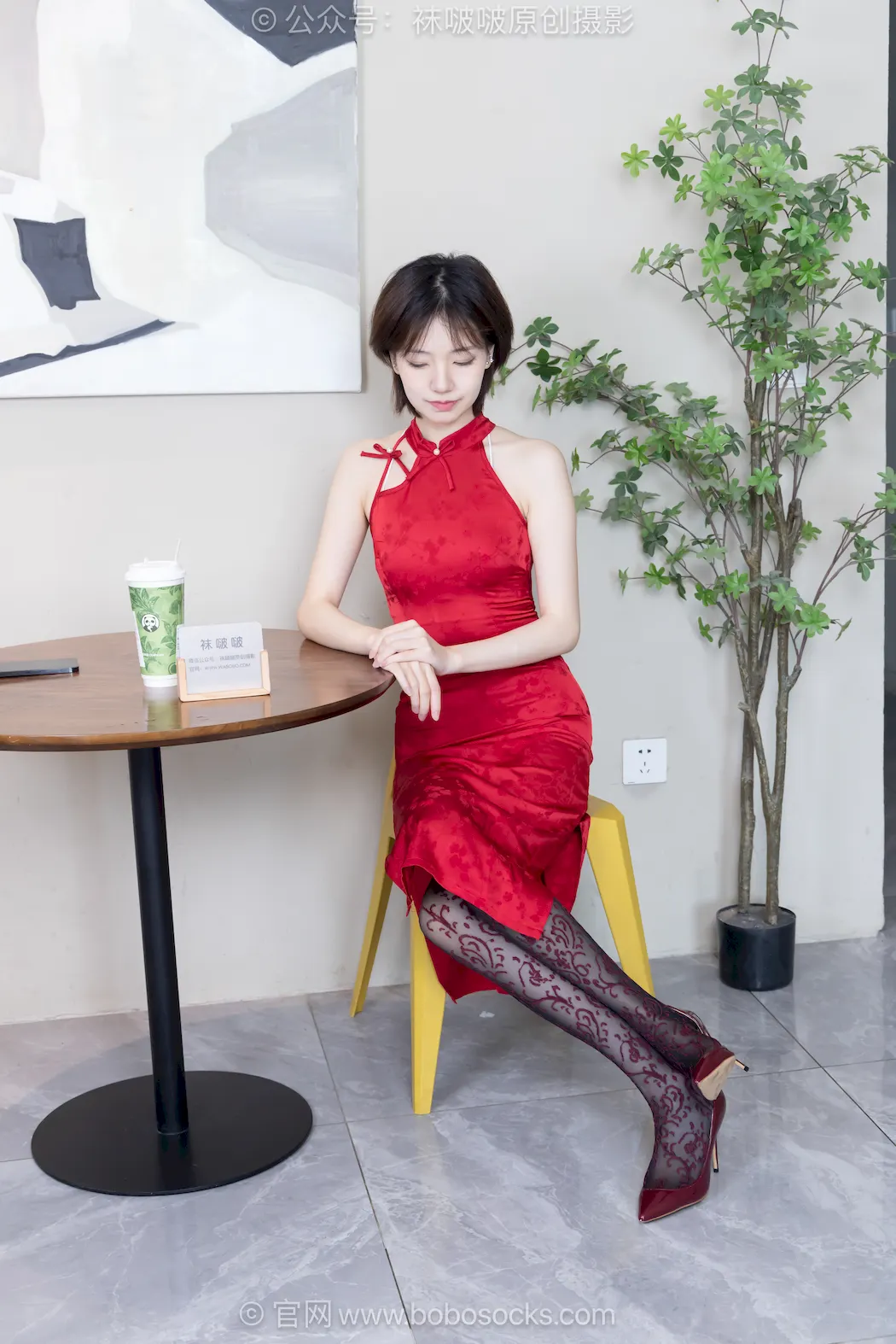 [BoBoSocks袜啵啵]NO.767 小甜豆-高跟鞋、薄黑丝黑印花、裸足、旗袍[153P/1V/5.30GB]插图1