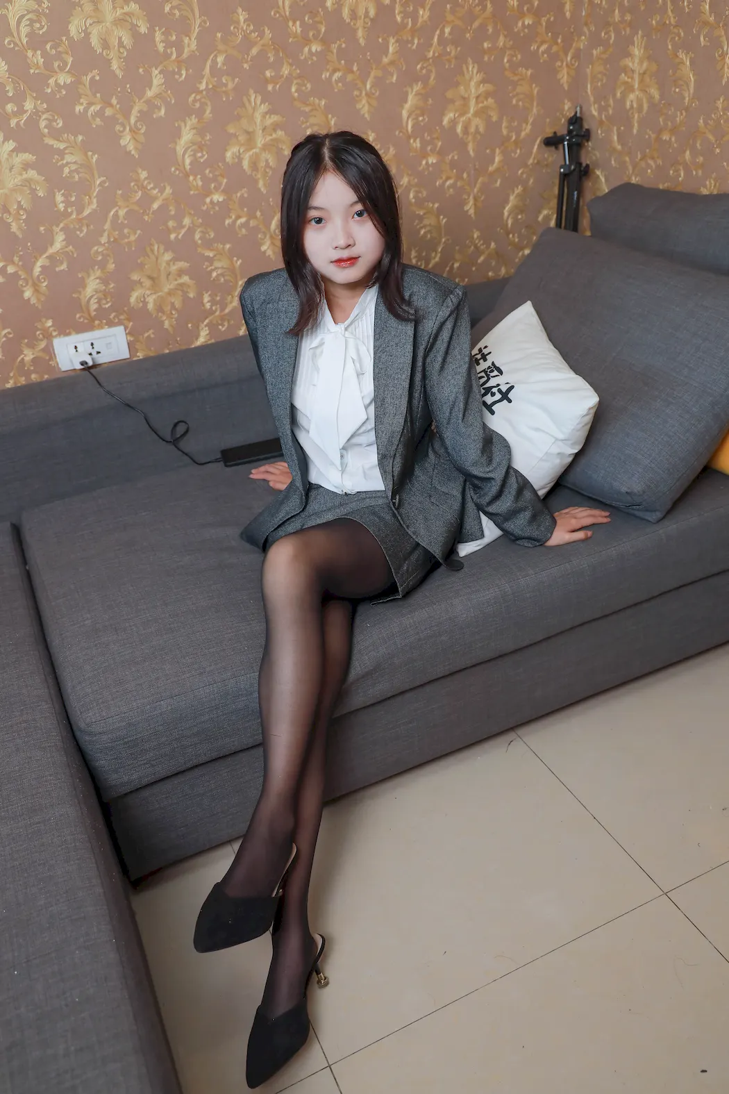袜觅社 NO.035 香香[90P/1V/4.13GB]插图1