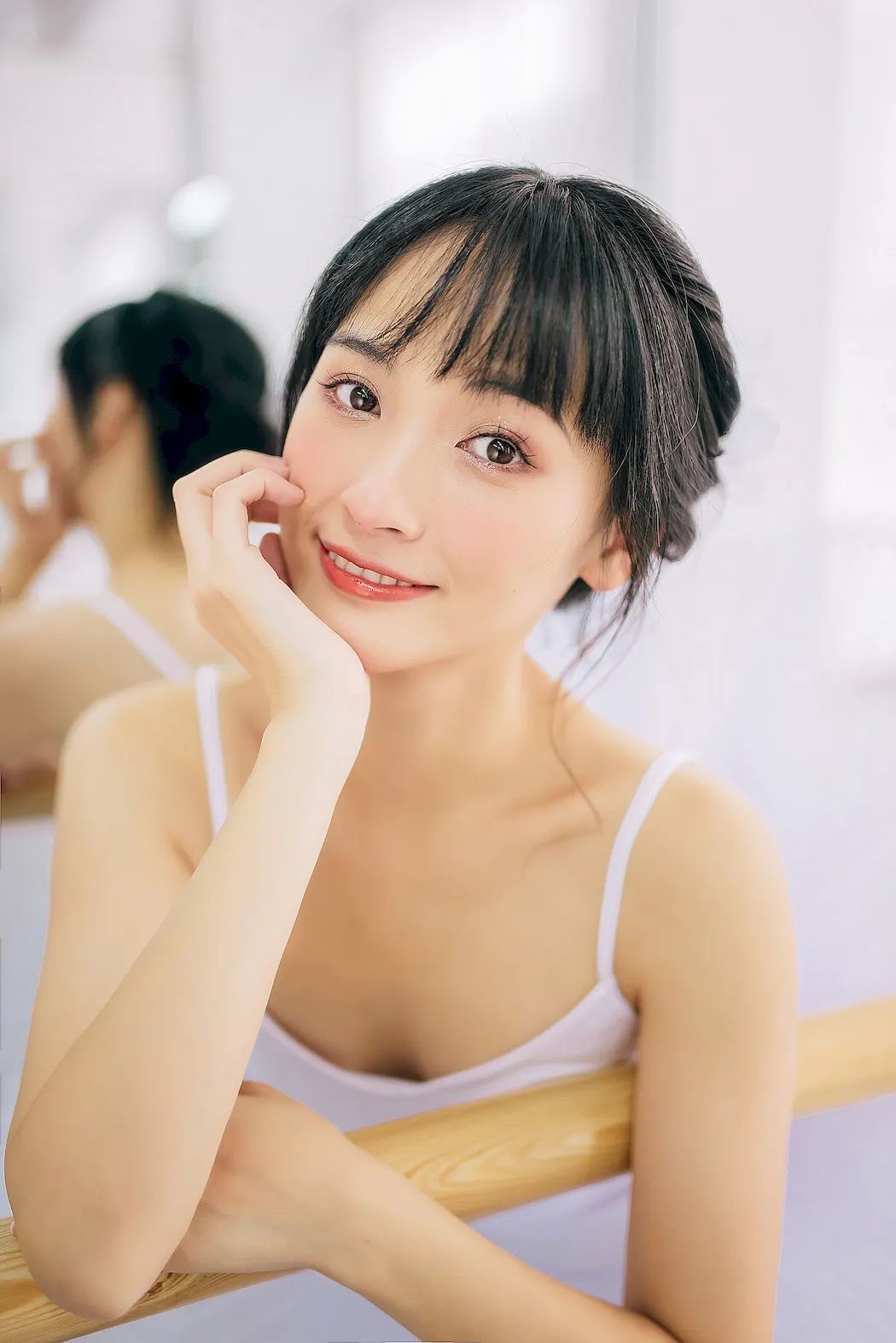 [YITUYU艺图语]2023.09.07 当她踮起脚尖 封木木AINY[50+1P/716MB]插图3