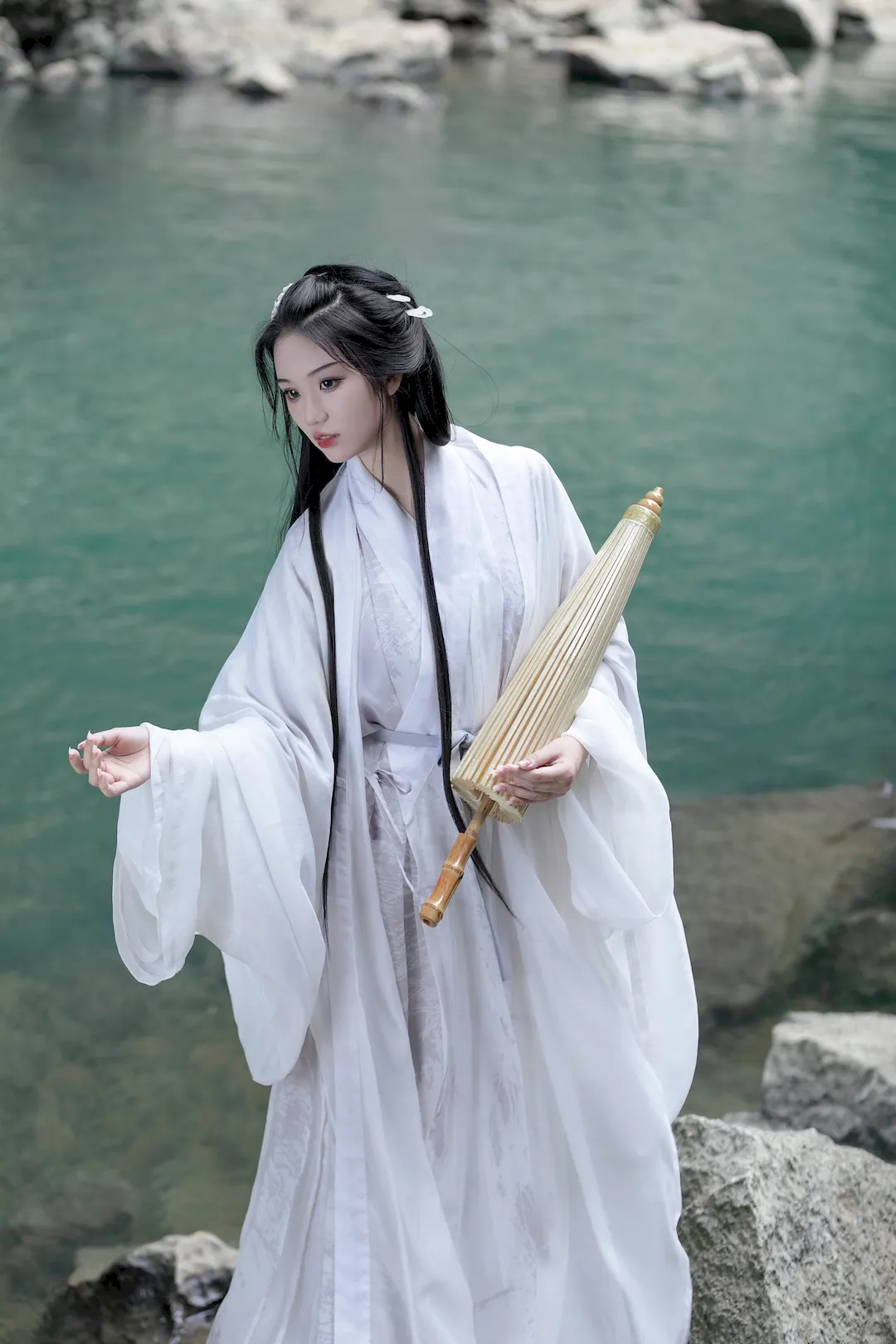 [YITUYU艺图语]2023.09.11 风 晚江亭[36+1P/389MB]插图3