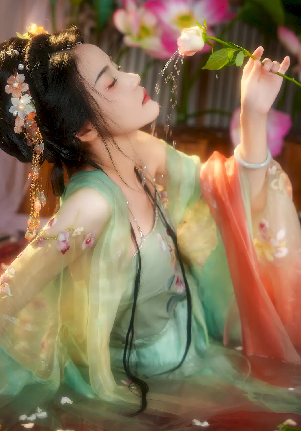[YITUYU艺图语]2023.09.10 锦鲤 南栀[19+1P/228MB]插图