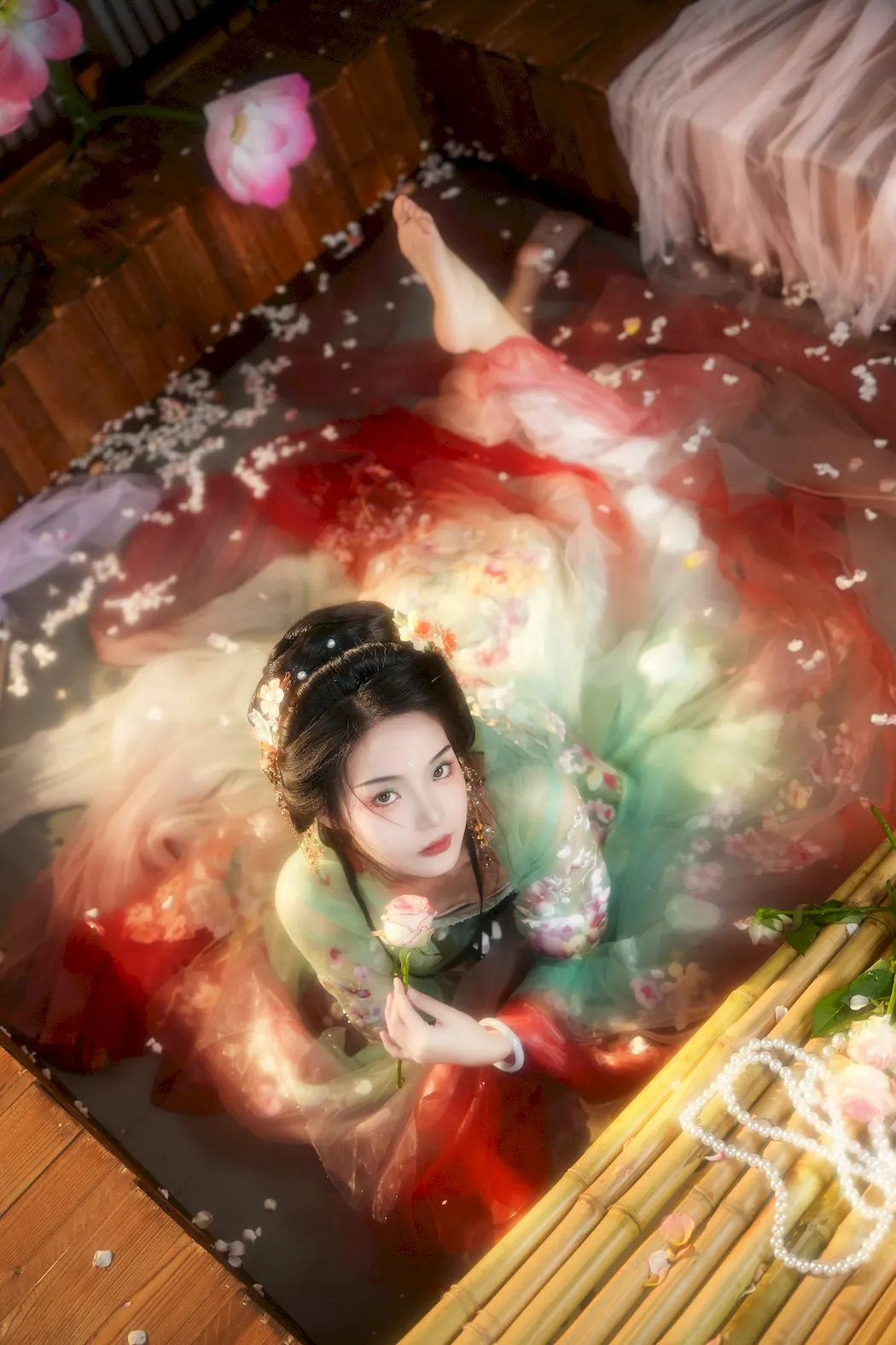 [YITUYU艺图语]2023.09.10 锦鲤 南栀[19+1P/228MB]插图1